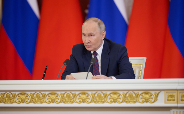 
                    The Atlantic узнал, что Трамп считает нужной уступку территорий Киевом
                