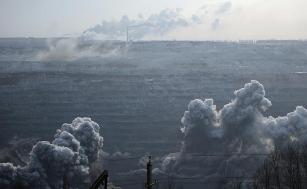 
                    Власти обсудили отсрочку по налогам для металлургов
                