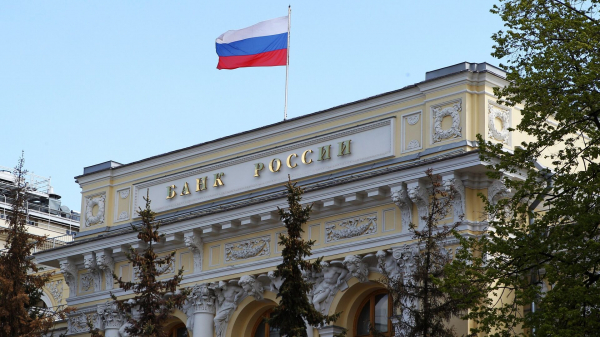 Официальный курс юаня на среду - 11,69 руб, доллара - 83,24 руб, евро - 98,03 руб