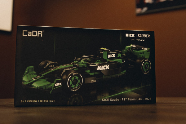 Big Russian Boss представил новые коллекции AMAZING RED и &laquo;Мира Кубиков&raquo; (ФОТО)