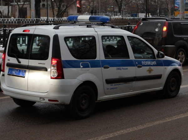 Пассажир жестоко зарезал таксиста и угнал машину в российском регионе