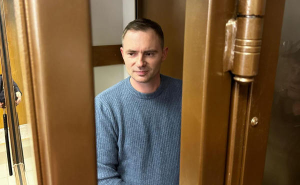 Явлинский назвал провокацией уголовное дело зампреда «Яблока» Круглова
Явлинский назвал провокацией уголовное дело зампреда «Яблока» Круглова