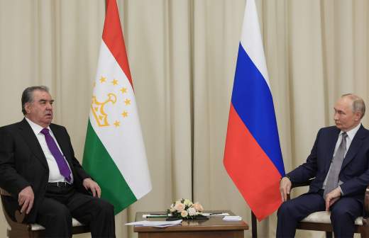 
                    Путин пообщается с журналистами по итогам саммита в Таджикистане

        