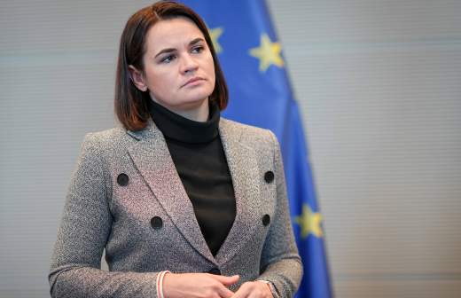 
                    В КГБ Белорусии заявили о необходимости диалога между Лукашенко и Зеленским

        