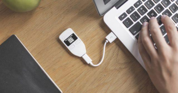 У Ledger и Trezor вышли новые аппаратные кошельки