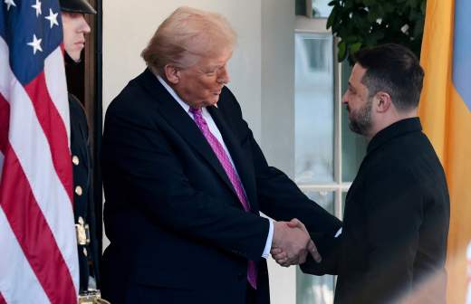 
                    Трамп заявил о намерении завершить девятый международный конфликт

        