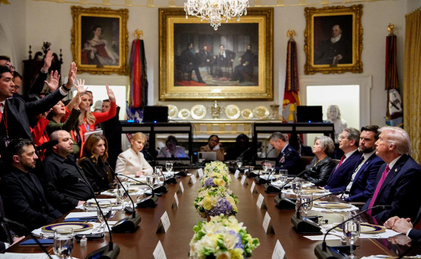 Politico назвало встречу Трампа и Зеленского проверкой для Украины
Politico назвало встречу Трампа и Зеленского проверкой для Украины