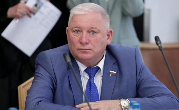 Депутат Госдумы ответил на требование генпрокурора лишить его иммунитета
                 
                    Депутат Госдумы ответил на требование генпрокурора лишить его иммунитета