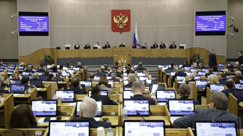 Госдума: МРОТ с 1 января 2026 года может вырасти до 27 093 рублей