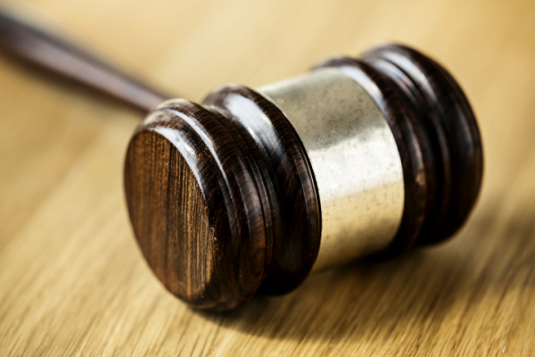 Владелец брендов &laquo;Яшкино&raquo; и &laquo;Кириешки&raquo; подал иск о защите чести и достоинства