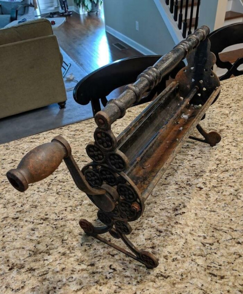 15 странных антикварных вещей, назначение которых вы вряд ли угадаете