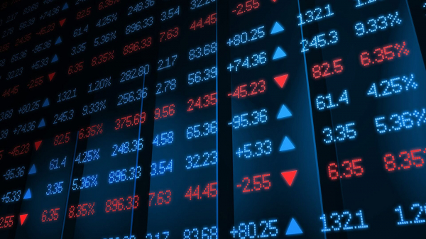 Фондовые индексы Европы снизились на 1-2% на отказе инвесторов от риска