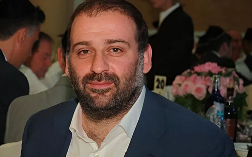 
                    Зеленский уволил Ермака
                