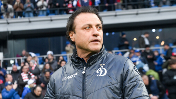 Карпин не справился и бросил «Динамо». Поступок тренера вызывает уважение Карпин не справился и бросил «Динамо». Поступок тренера вызывает уважение