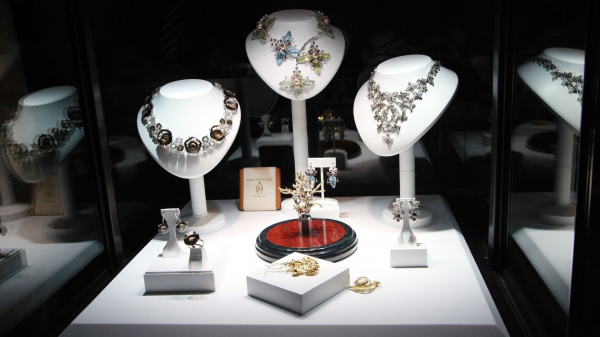 Российский ювелирный рынок вырос на 11% за три квартала 2025 года Российский ювелирный рынок вырос на 11% за три квартала 2025 года