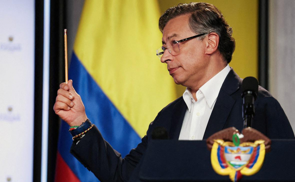 Глава Колумбии предостерег США легендой о беркуте и кондоре
Глава Колумбии предостерег США легендой о беркуте и кондоре