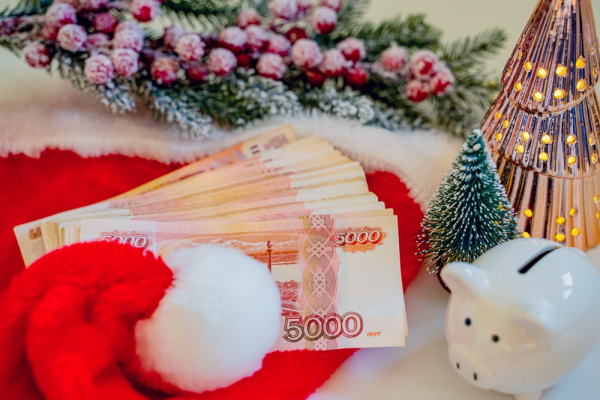В новый год без долгов: Как избежать лишних трат на праздники