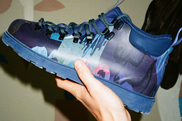 Lamoda и Hikes выпустили коллекцию в коллаборации с художником Ильей Кутобоем (ФОТО) Lamoda и Hikes выпустили коллекцию в коллаборации с художником Ильей Кутобоем (ФОТО)