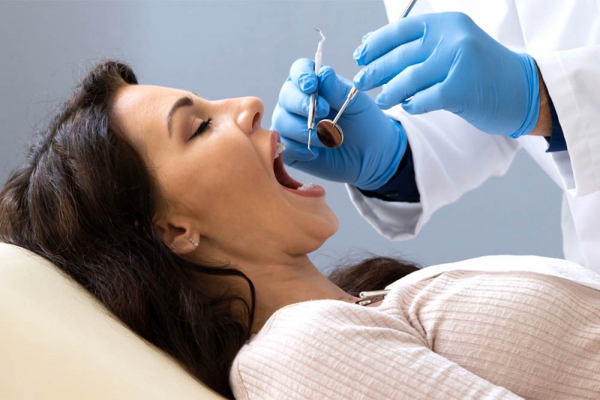 Маткапитал могут разрешить тратить на лечение зубов. Какие будут условия