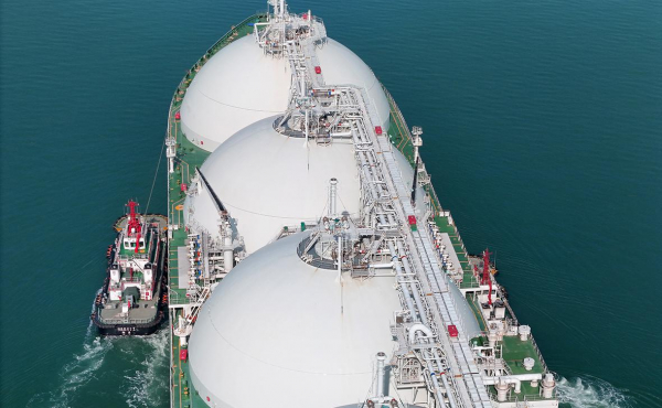 
                    Евросоюз обсудит новые санкции против теневого флота России
                