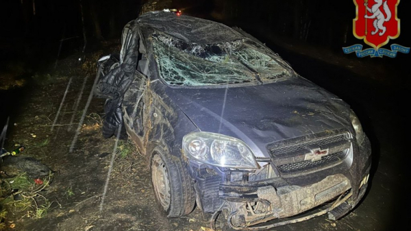 Пьяная компания молодежи попала в ДТП: одна девушка погибла, четыре человека пострадали (ФОТО) Пьяная компания молодежи попала в ДТП: одна девушка погибла, четыре человека пострадали (ФОТО)