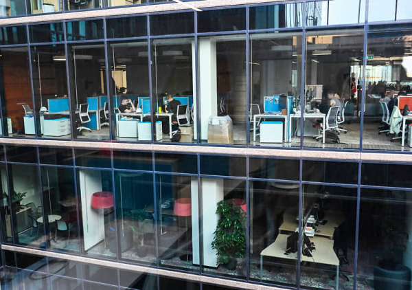 Отпуск продают за деньги
             
                Отпуск продают за деньги