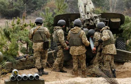 Военные ВСУ начали сбрасывать QR-коды для получения местоположения ВС РФ
Военные ВСУ начали сбрасывать QR-коды для получения местоположения ВС РФ