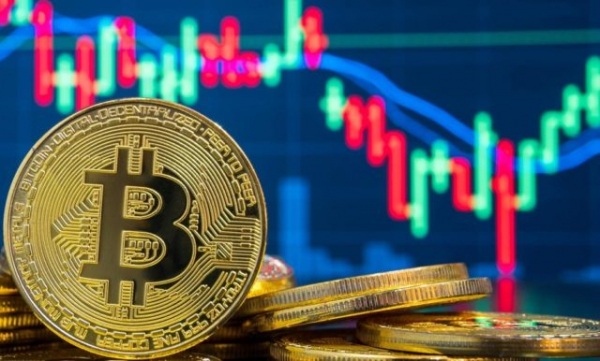 На графике биткоина замелькал «крест смерти» На графике биткоина замелькал «крест смерти»