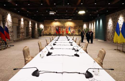 Медведчук заявил о невозможности Трампа завершить конфликт на Украине
Медведчук заявил о невозможности Трампа завершить конфликт на Украине