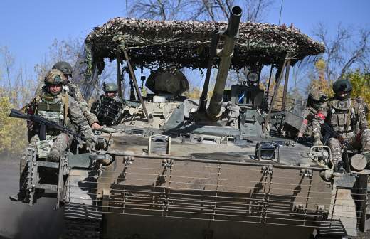 ВС РФ продвинулись вглубь обороны ВСУ на гуляйпольском направлении
ВС РФ продвинулись вглубь обороны ВСУ на гуляйпольском направлении