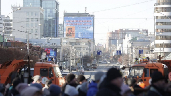 Екатеринбург встретил День Казанской иконы Божьей Матери масштабным крестным ходом
